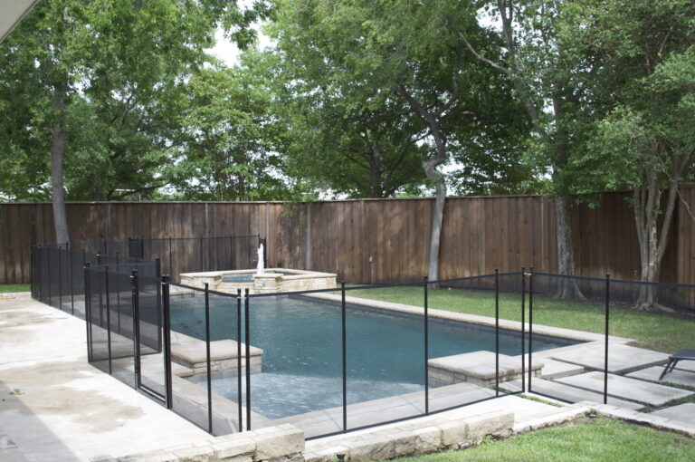pool fence barrier