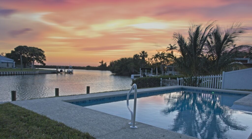 Florida backyard pool