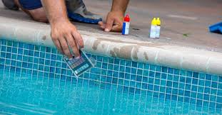 Pool water pH test