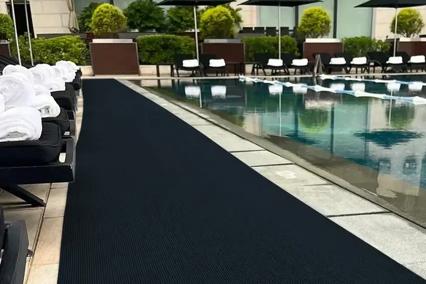 pool deck safety mats